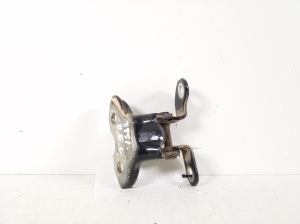 TOYOTA Urban Cruiser (2009–2017) Rear side door upper hinge 68750-20121 - 2
