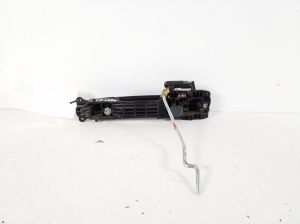 TOYOTA Urban Cruiser (2009–2017) Front door external opening handle and its details - 4