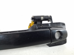 TOYOTA Urban Cruiser (2009–2017) Front door external opening handle and its details - 3