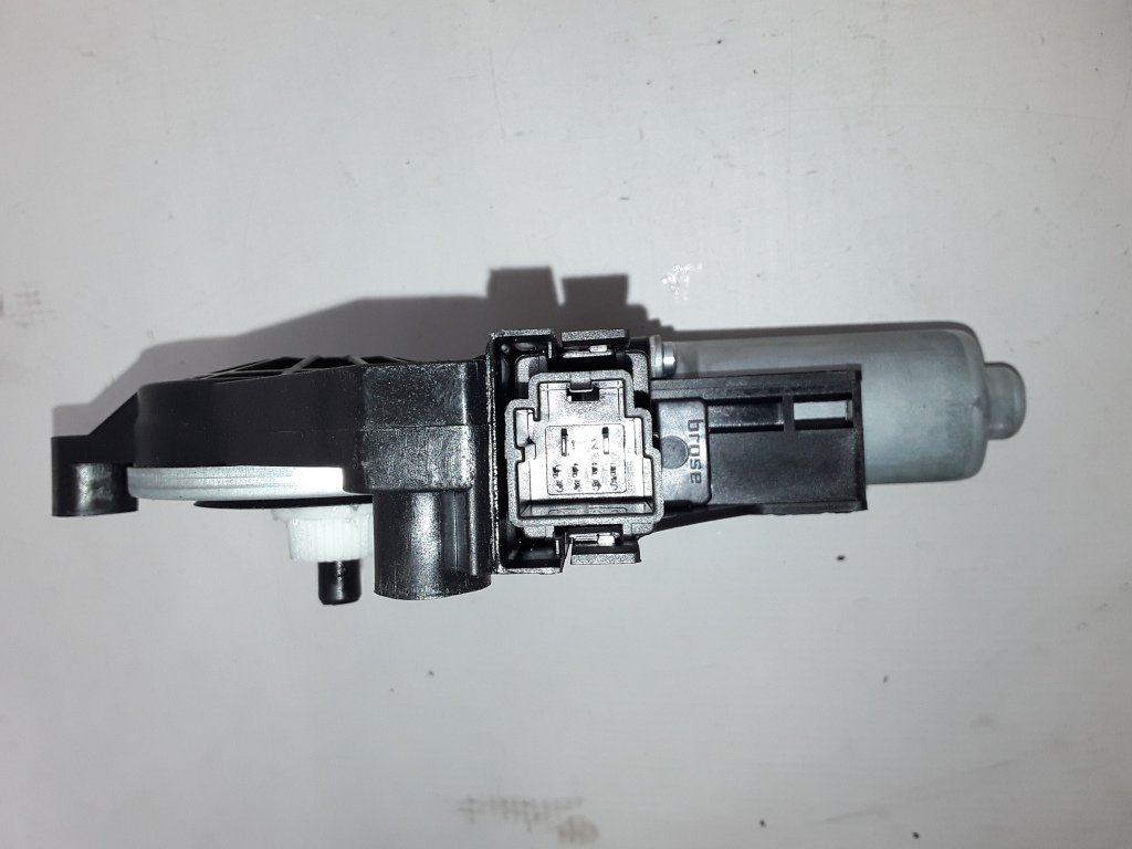 VOLVO XC60 1 generation (2008-2017) Motor de control geam ușă dreapta față 31253062 21072687