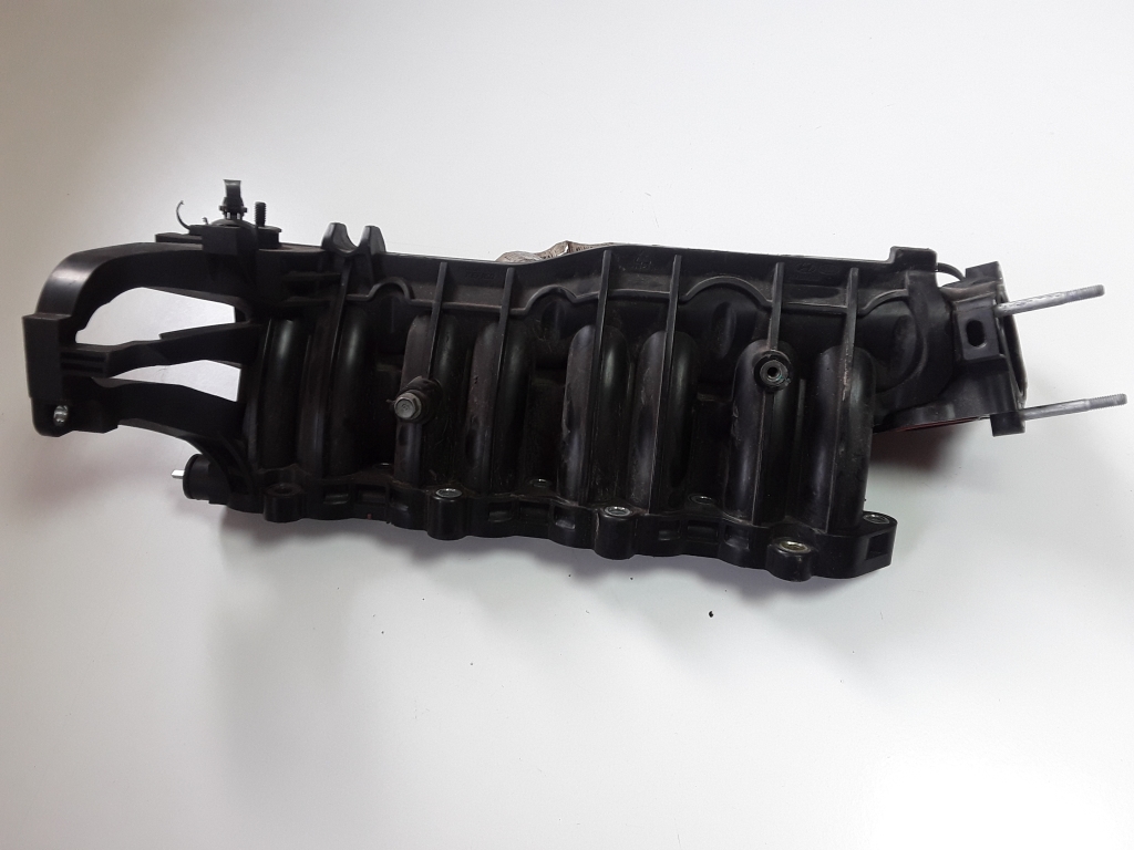 Used Kia Sportage Intake manifold 153780