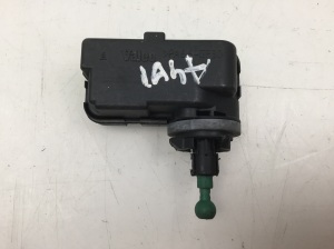 Volkswagen Golf IV (1997–2003) Scheinwerfer Stellmotor 1J0941295F - 2