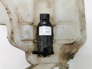 Tesla Model S S (2012–2026) Scheibenwaschbehälter vorne 1005400-00-B - 2