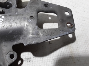 Mercedes Benz GLA-Class 156 (2013–2019) Other bracket A6510980000 - 2