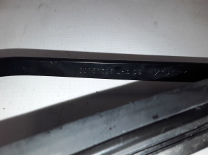  Windshield wiper blade 