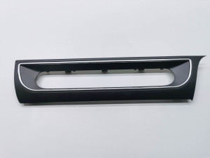   Armaturenbrett Zierleiste  - J9D3-045E66-A 