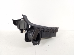 Kia Sorento (2014–2026) Salona konsoles cita detaļa 84651-C5000 - 5