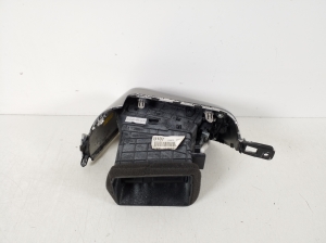 Kia Sorento (2014–2026) Dashboard air vent grilles 97490-C5100 - 3