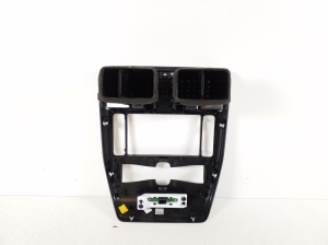 NISSAN Leaf I (2010–2017) Dashboard trim 68260-3NL0A - 5