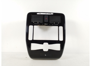 Dashboard trim - 68260-3NL0A