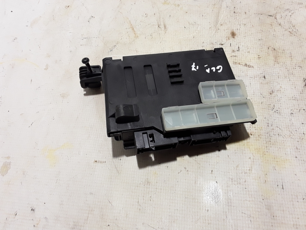 MERCEDES-BENZ GLA-Class X156 (2013-2020) Gearbox Control Unit A0009003606 21051681