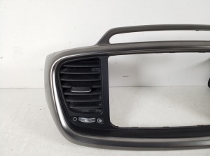 Kia Sorento (2014–2026) Dashboard air vent grilles 84740-C5100 - 5