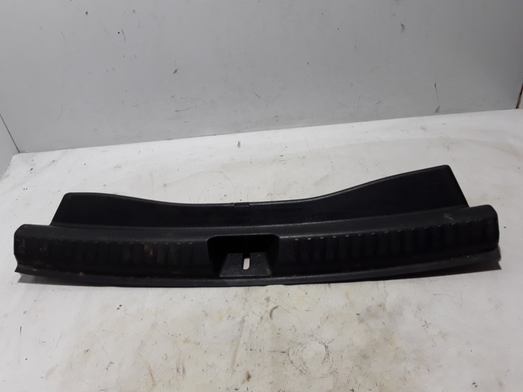 MERCEDES-BENZ GLA-Class X156 (2013-2020) Trunk Lock Trim A1566900041 21051597