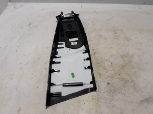 Mercedes Benz GLA-Class 156 (2013–2019) Garniture intérieure du montant B A1566904100 - 2