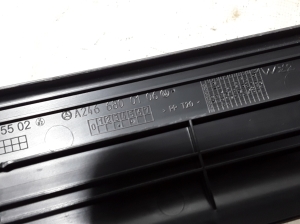 Mercedes Benz GLA-Class 156 (2013–2019) Garniture intérieure de seuil A2466800106 - 2