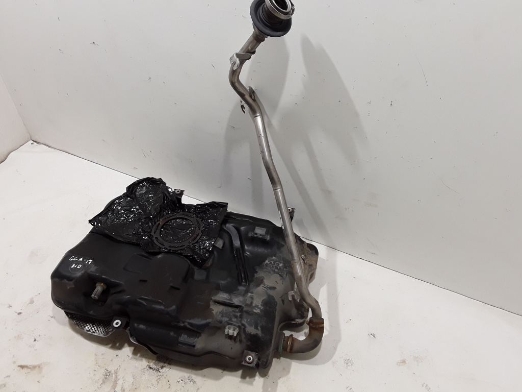 Used Mercedes Benz GLAClass Fuel tank A2464703301