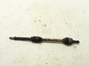   Antriebswelle vorne und ihre Teile  - 391006506R 