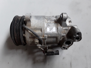  Air conditioner compressor 