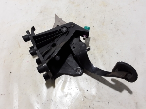 RENAULT Laguna III (2007–2015) Piduripedaal 465010003R - 3