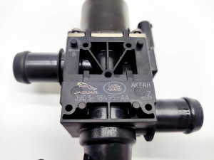 Jaguar l-Pace (2018–2026) Auxiliary water pump J9D3-18495-AA - 3
