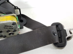 TOYOTA Urban Cruiser (2009–2017) Front seat belt 73220-52701 - 2