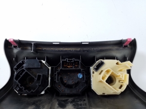 TOYOTA Urban Cruiser (2009–2017) Heater control panel - 2