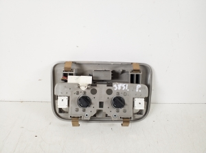 TOYOTA Urban Cruiser (2009–2017) Tagumine sisevalgustuspaneel 81240-68010 - 2