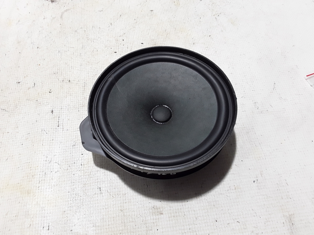 MERCEDES-BENZ GLA-Class X156 (2013-2020) Subwoofer A2468200100 21051328