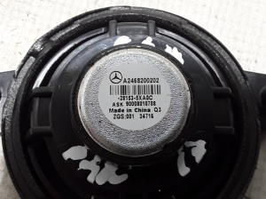 Mercedes Benz GLA-Class 156 (2013–2019) Speaker A2468200202 - 3
