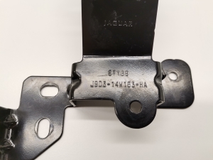 Jaguar l-Pace (2018–2026) Sonstiger Halter J9D3-14W163-HA - 3