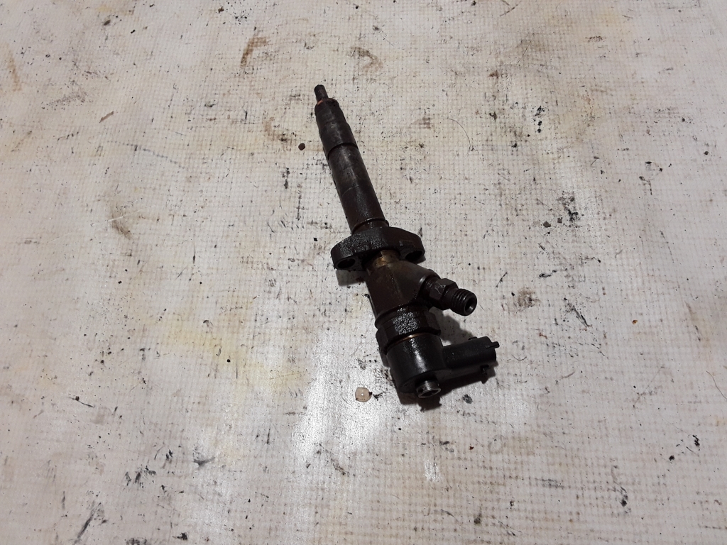 RENAULT Master 2 generation (1997-2010) Форсунка палива 8200146357 21051226