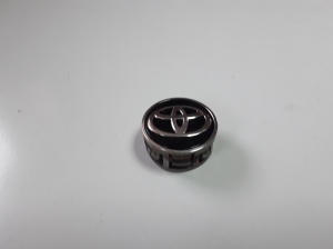Wheel center cap - 52170A550