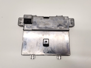 Tesla Model 3 3 (2016–2024) Tālruņa lādētājs 1755100-00-C - 3