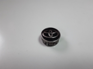 Wheel center cap - 52170A550