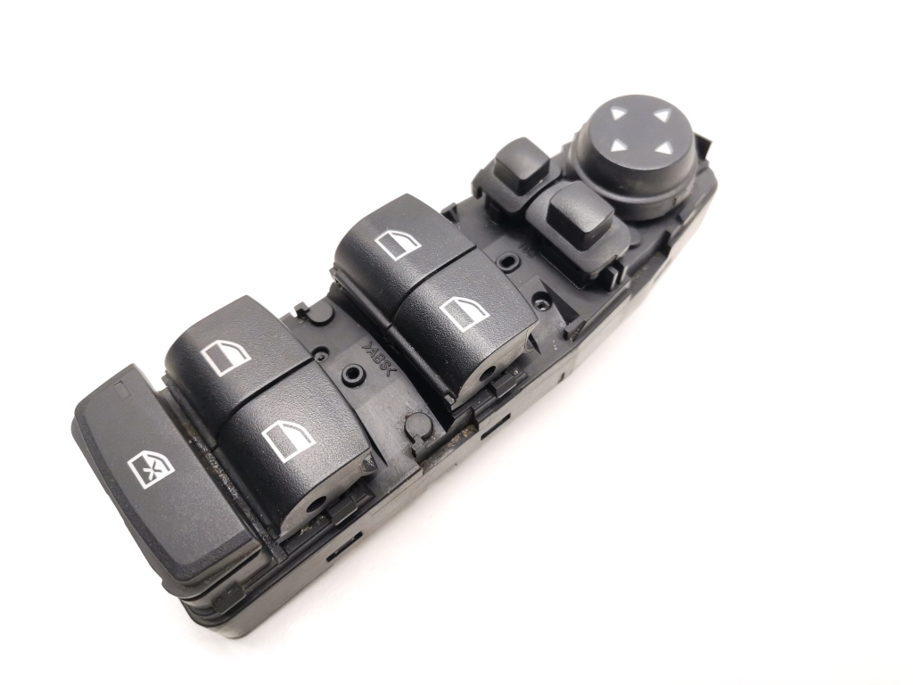 BMW 3 Series F30/F31 (2011-2020) Front Right Door Window Switch 9208111 21186143