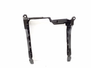  Front seat frame 