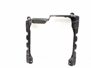  Front seat frame 