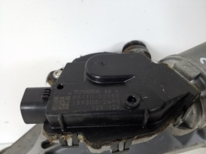 TOYOTA Urban Cruiser (2009–2017) Windshield wiper mechanism and its parts - 3