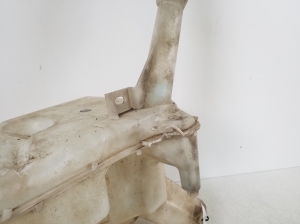 TOYOTA Urban Cruiser (2009–2017) Front washer fluid reservoir 85315-52140 - 2