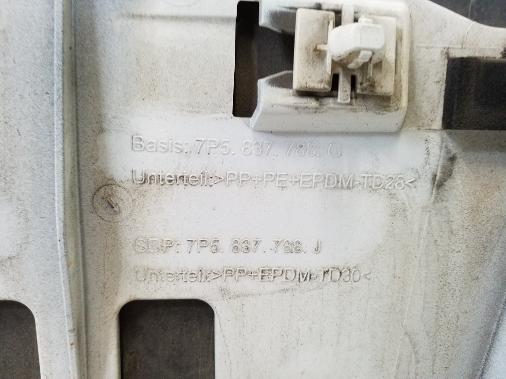 PORSCHE Cayenne 958 (2010-2018) Dešinys šoninių durų moldingas 7P5837788G 21991764