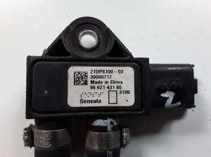  Exhaust gas sensor 