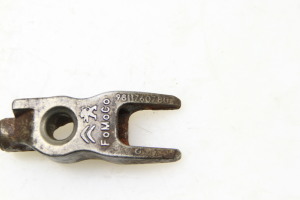 Peugeot 2008 (2013–2026) Pihusti hoidik 9811760780 - 2