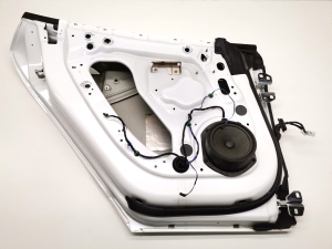 Tesla Model S S (2012–2026) Rear side doors and their parts 6006394-E0-H - 2