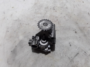 Oil pump - 8200345757