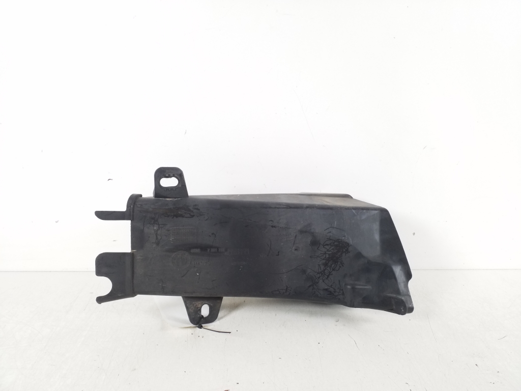 BMW 5 SERIES F11 (2010–2017) Piduri õhukanal 51747331783 BMW 5 SERIES F11 (2010–2017) Piduri õhukanal 51747331783