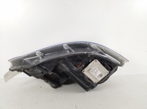 Volkswagen Multivan V (2003–2026) Scheinwerfer und seine Teile - 14
