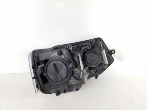 Volkswagen Multivan V (2003–2026) Scheinwerfer und seine Teile - 7