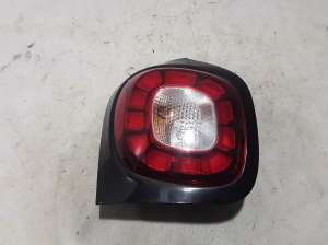   Rear corner lamp 