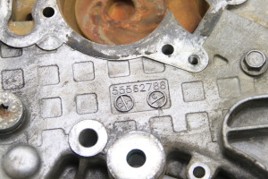  Engine chain cover 