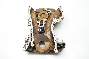  Engine chain cover 